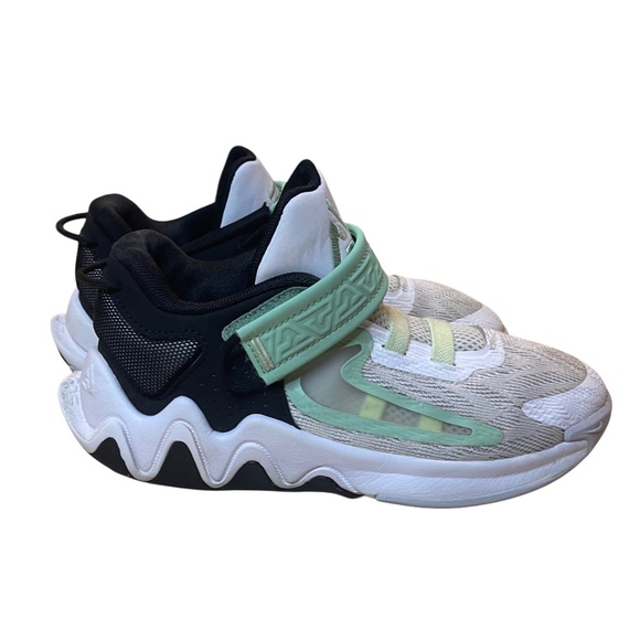 Nike Giannis Immortality 2 Youth Basketball Shoes – Size 2 Little Boys - Picture 7 of 11